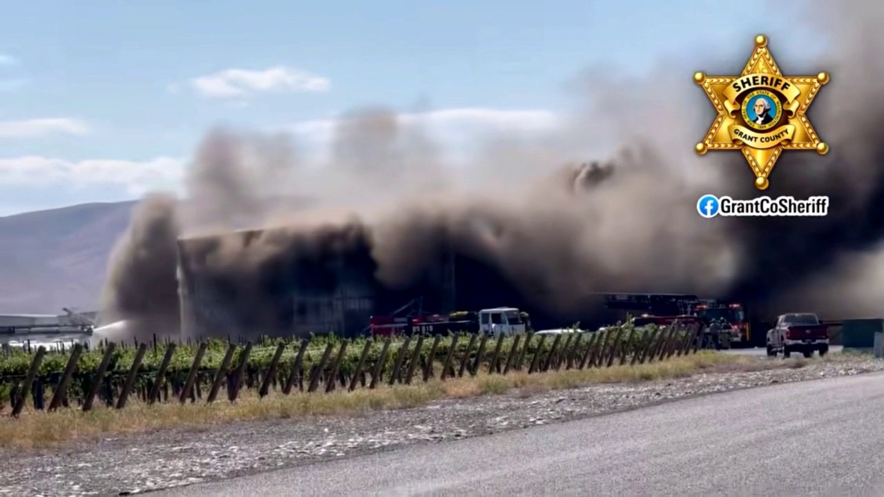 Winery fire in Eastern Washington (loop)