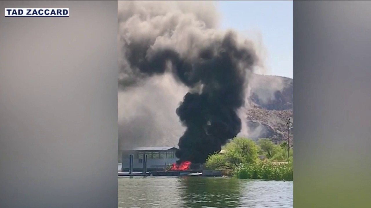 Boat catches fire at Canyon Lake