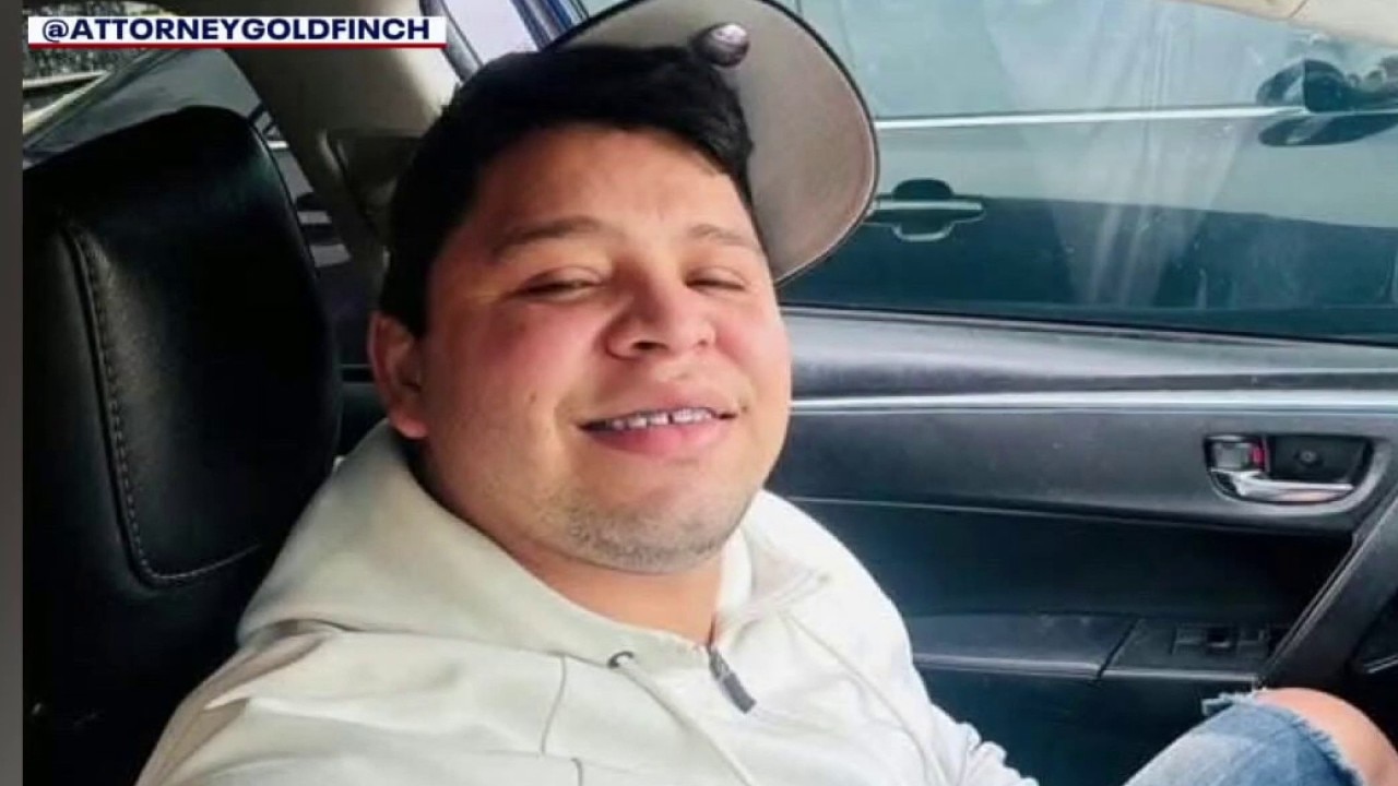 Man shot by ICE agent attends immigration hearing