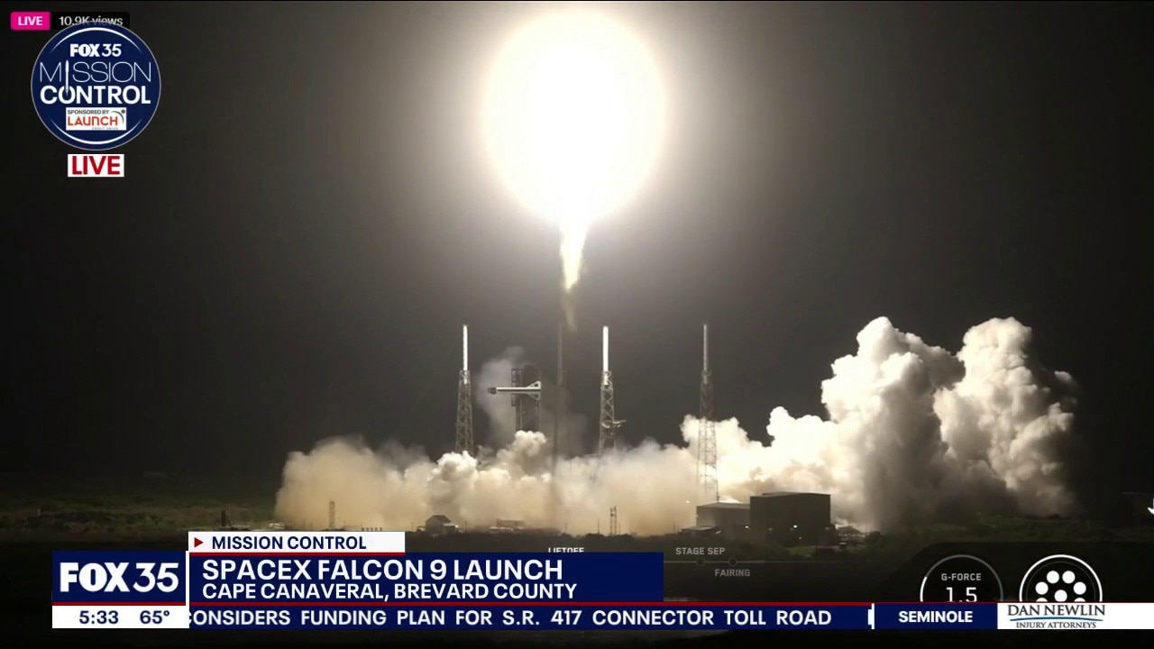 SpaceX launches batch of Starlink satellites
