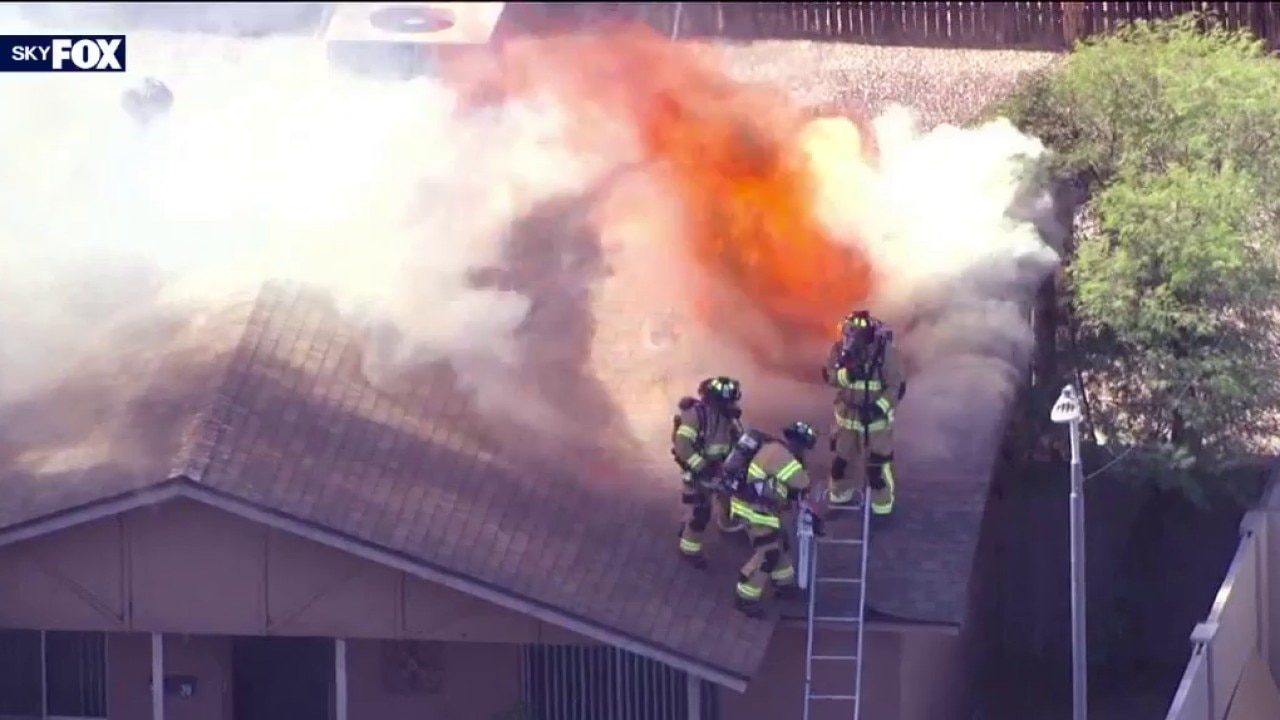 5 displaced after fire destroys West Phoenix home
