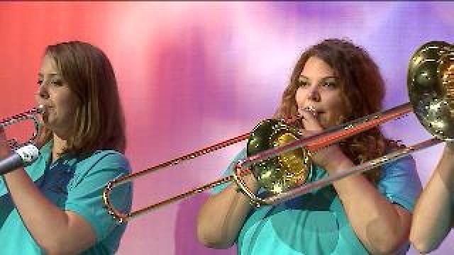 Kids From Wisconsin perform