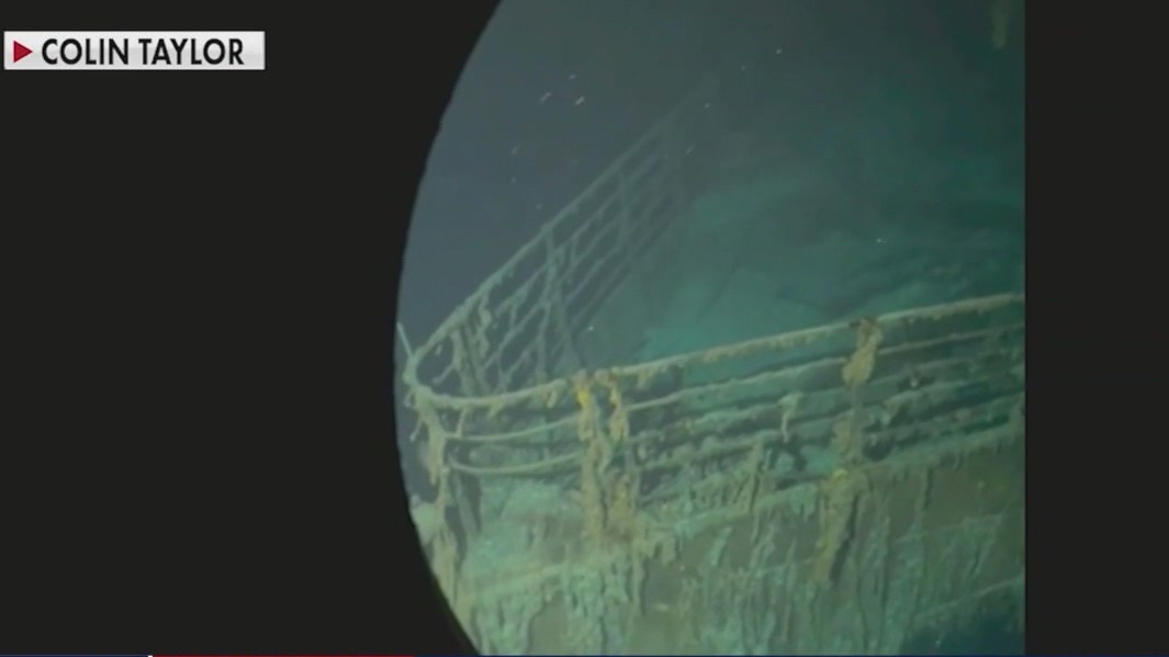 Sub did not hit Titanic before implosion
