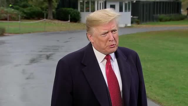 Trump signs proclamation limiting asylum seekers