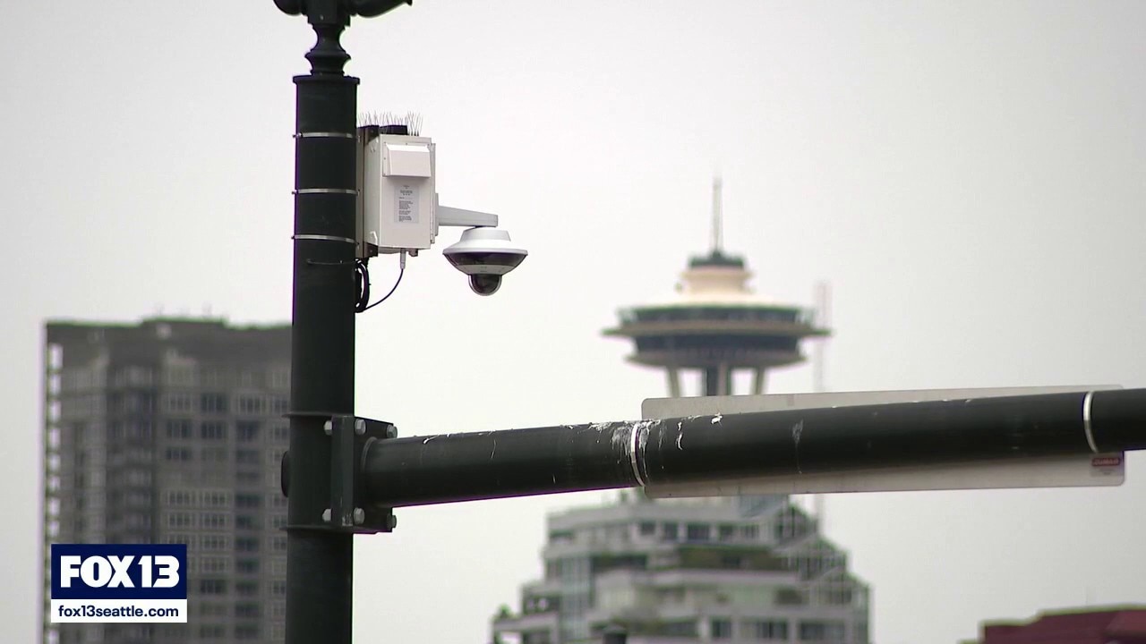 Group condemns Seattle mayor for reactivating CCTV cameras