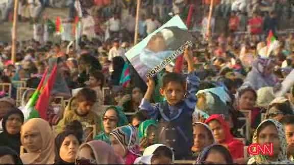 Pakistan rallies supporting anti-Taliban teen