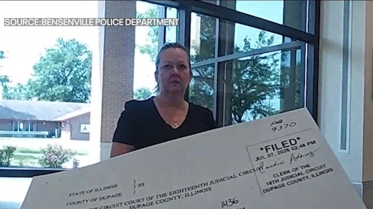 Illinois bookkeeper accused of stealing more than $1.3M from suburban business