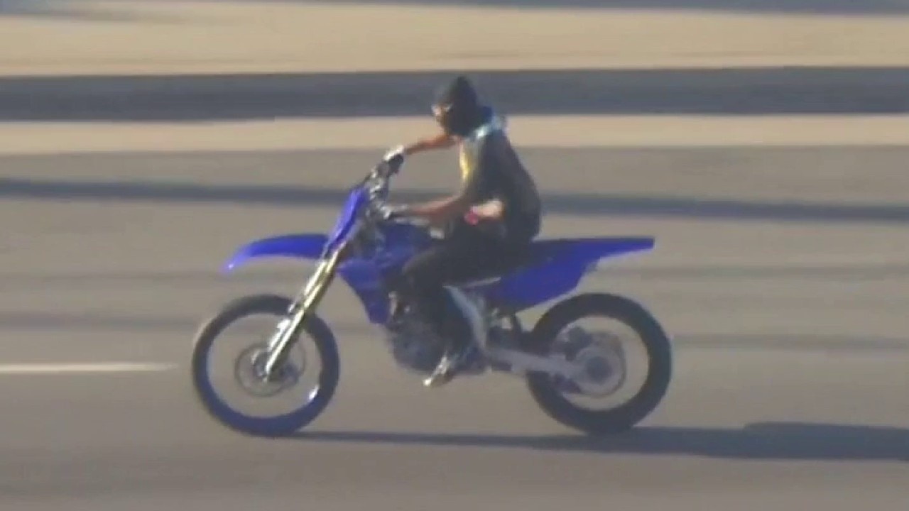 Dirt bike rider leads 40-minute police chase