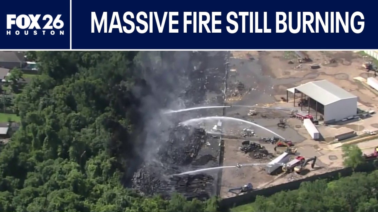 Massive southwest Houston fire still burning