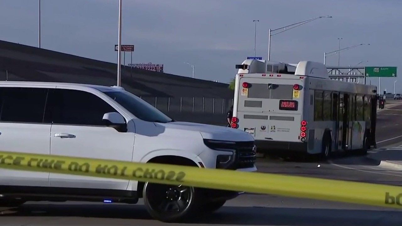 Pedestrian hit, killed by Valley Metro bus in west Phoenix
