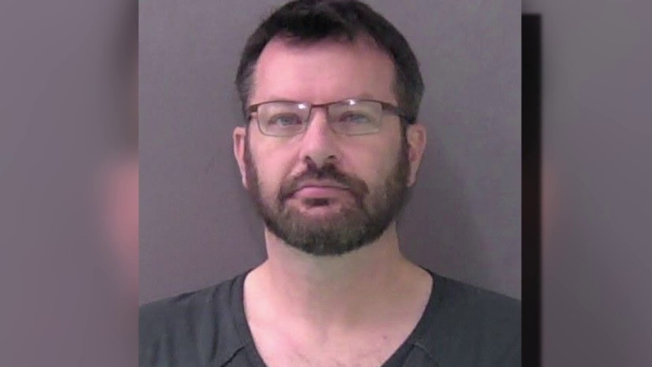 Former Ft. Hood doctor pleads not guilty