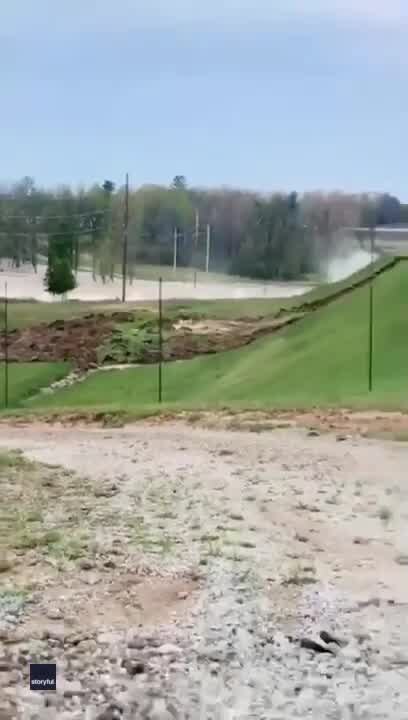 Edenville Dam Breaks