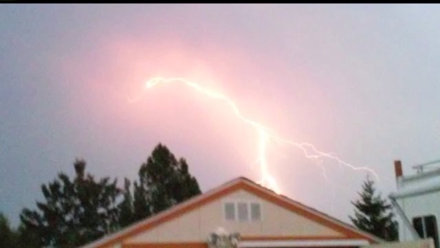 Lightning storm rattles Puget Sound area
