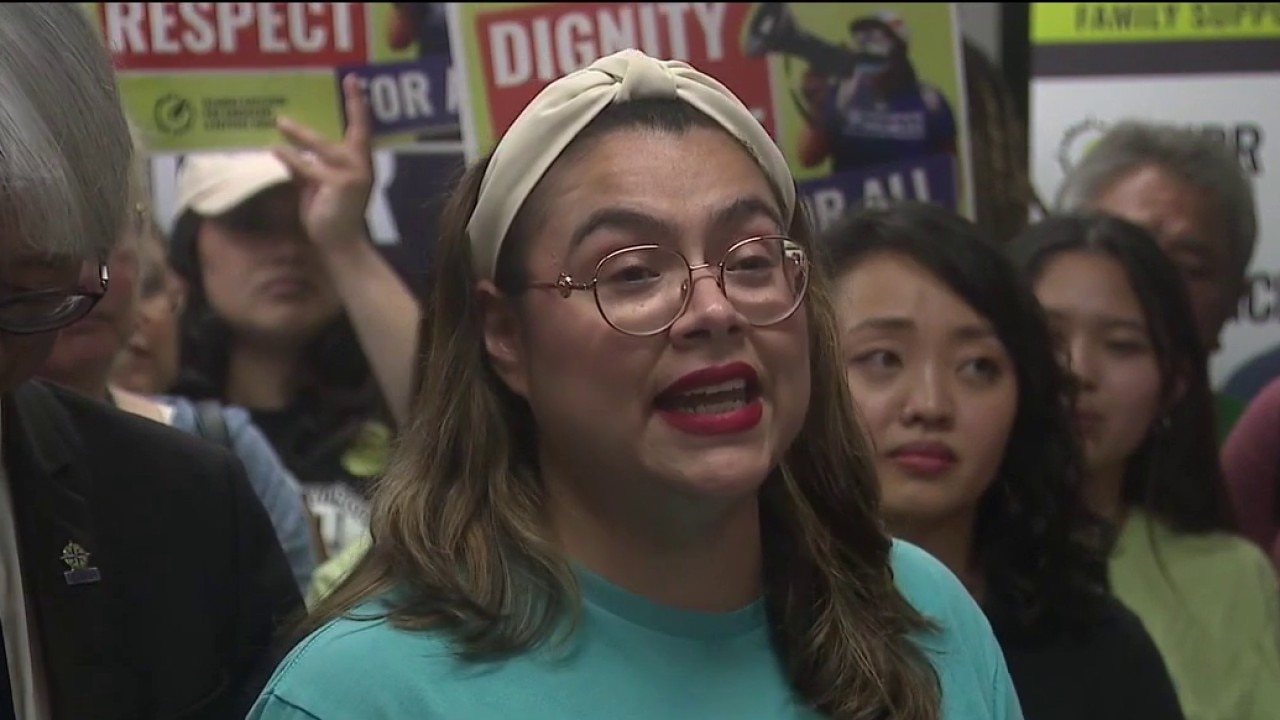 Chicago immigrant groups celebrate Supreme Court birthright citizenship ruling