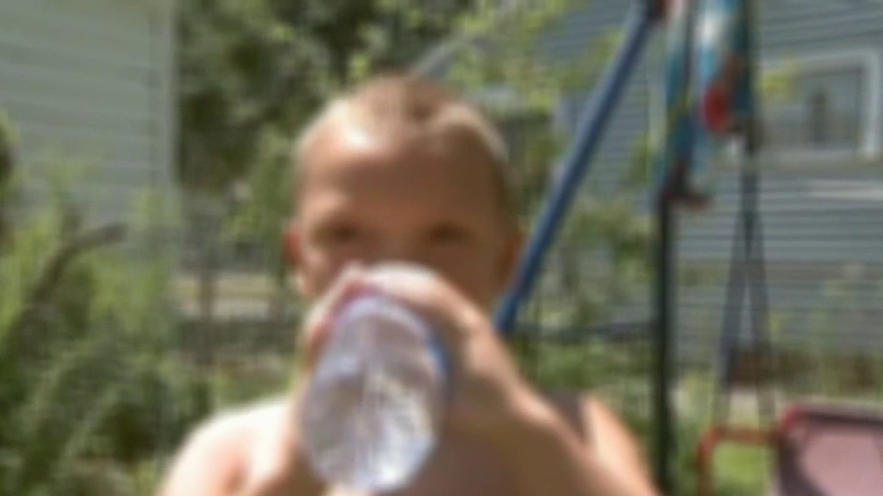 Reusable water bottles can harbor dangerous bacteria