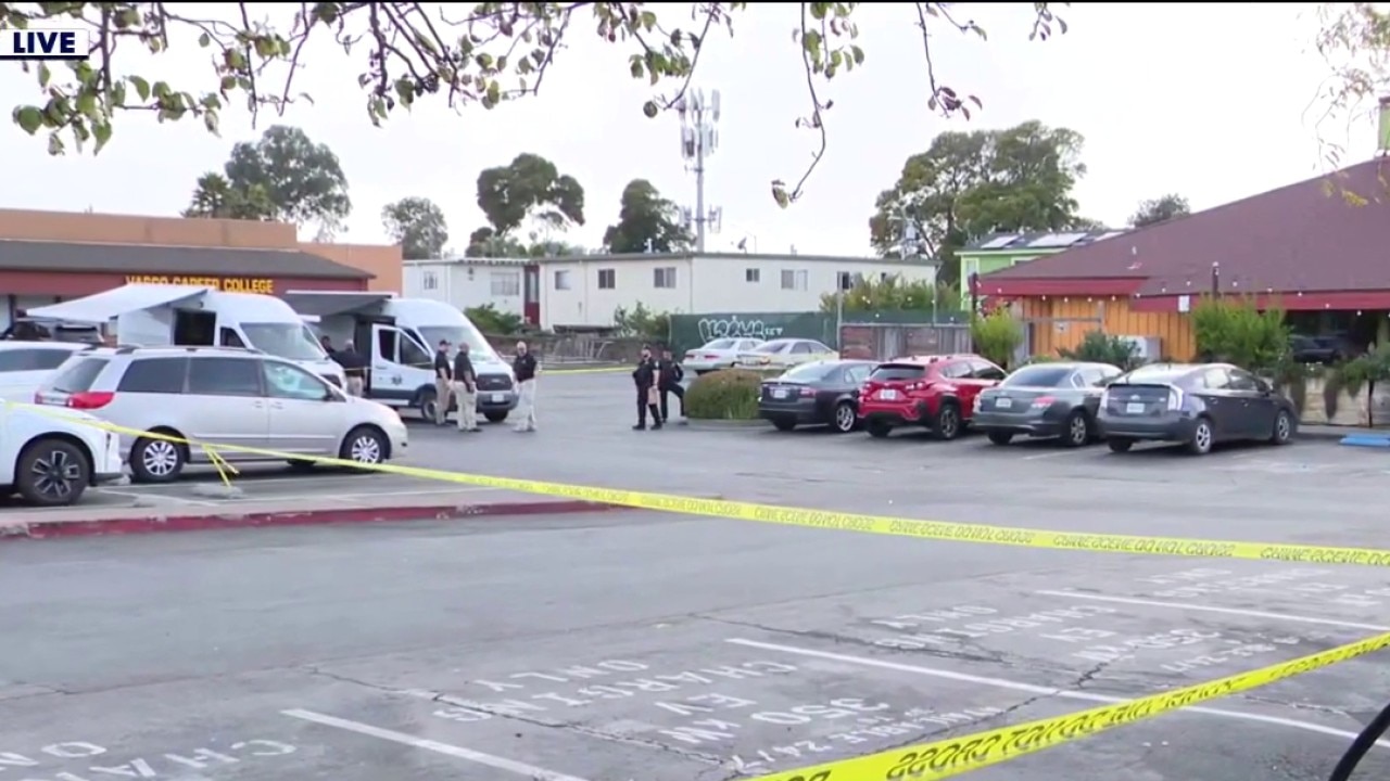 Man shot and killed in El Cerrito, police search for 2 suspects
