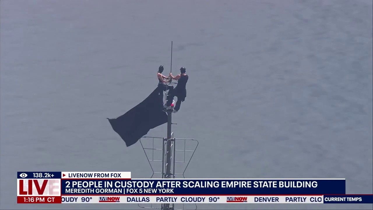 Empire State Building climbing: 2 in custody