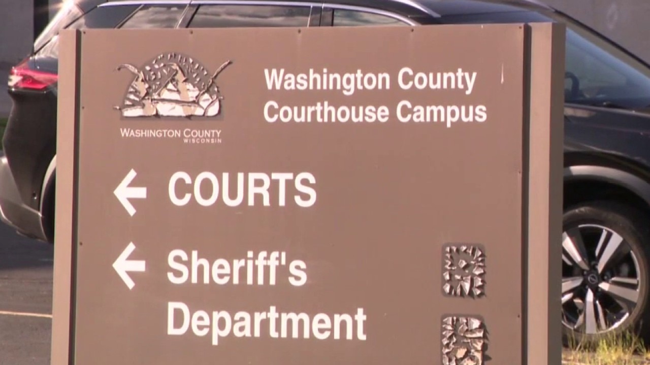 Advocates of Ozaukee internal theft investigation