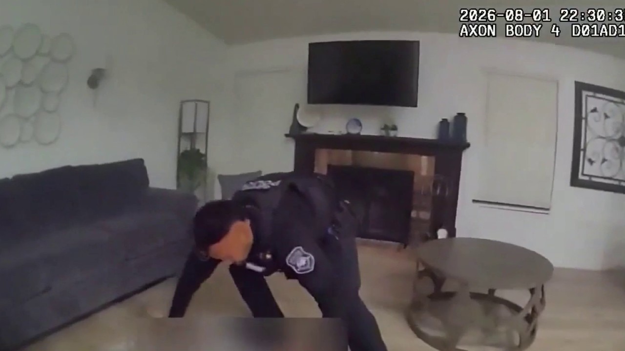 Police: Drunk mom passed out while apartment fills with smoke