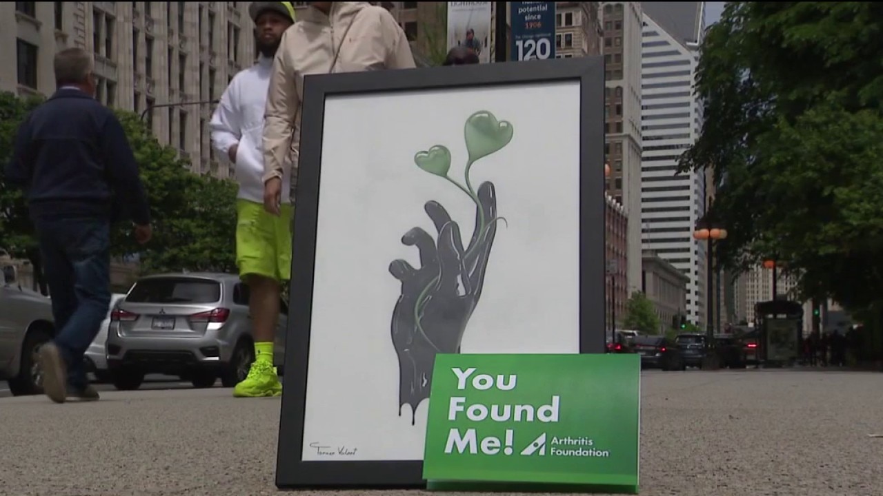 Green hearts throughout Chicago for Arthritis Awareness Month