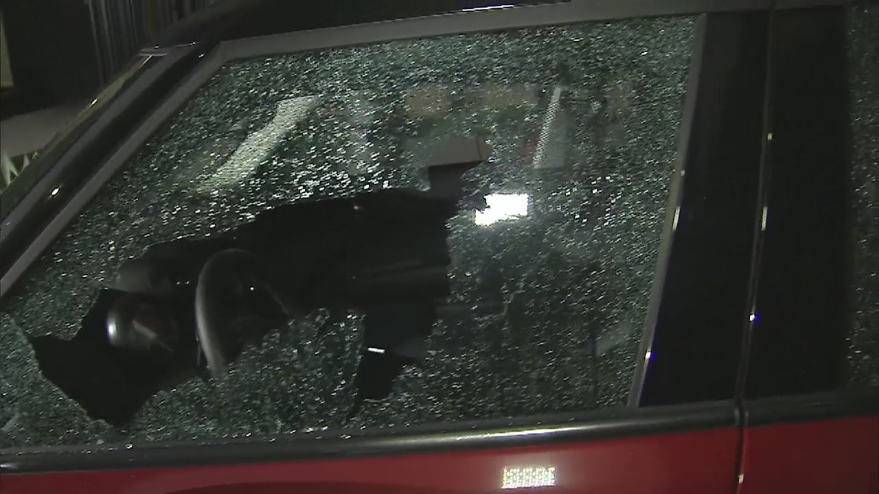 Man arrested for allegedly smashing car windows