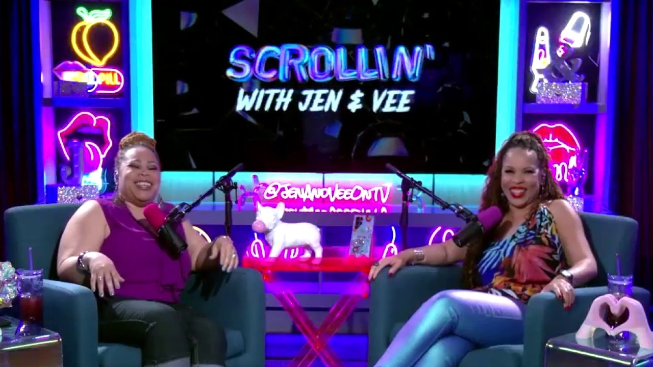 A Face For Catfishing | Scrollin' With Jen & Vee