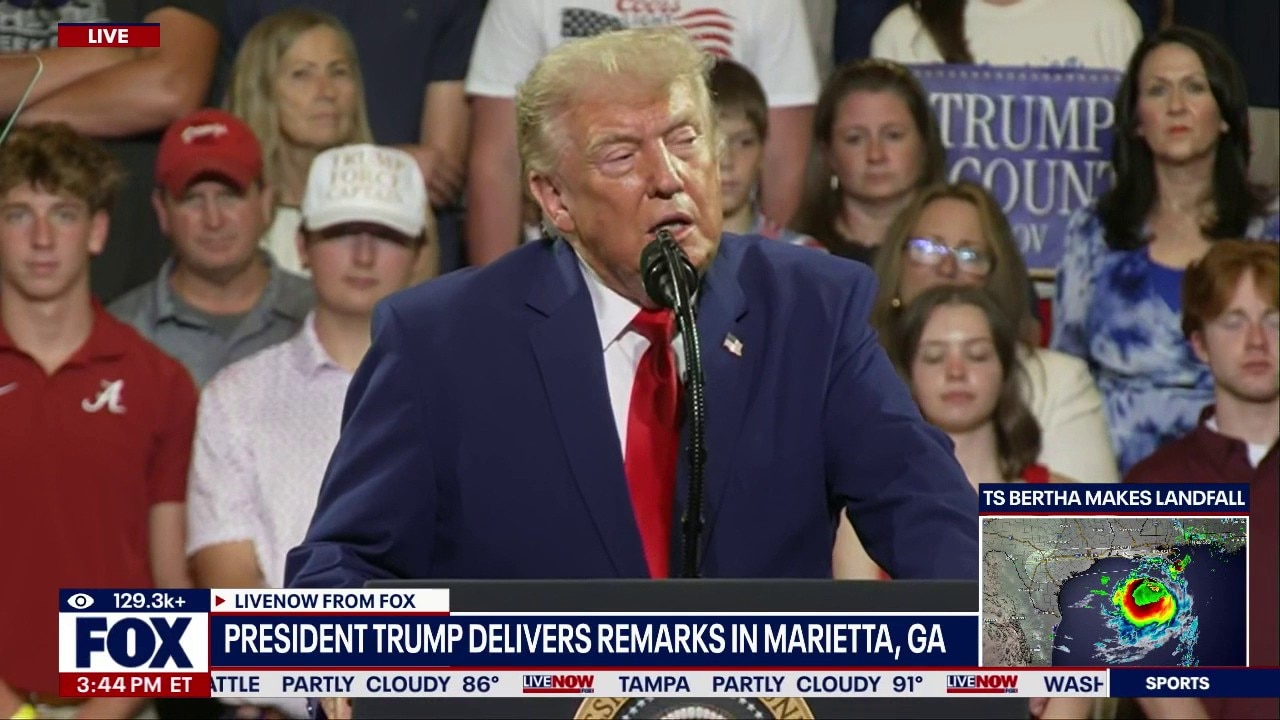 President Trump takes family of fallen soldier to Georgia on Air Force One