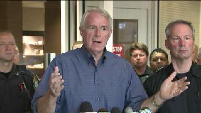 Mayor Tom Barrett: "Put the guns down!"