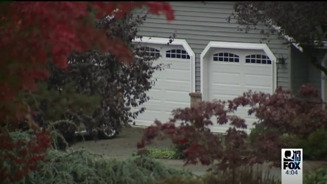 Thieves use garage door openers