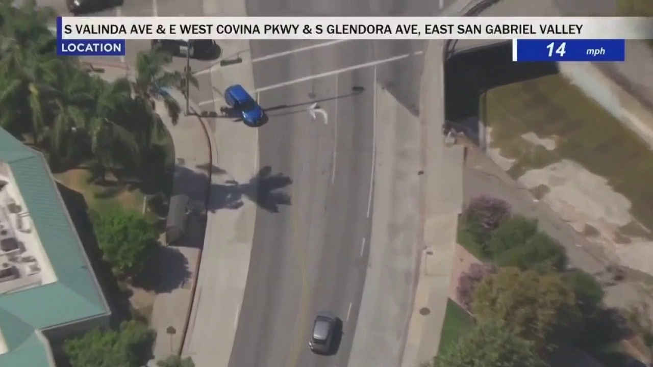 Passenger tumbles out vehicle mid-pursuit