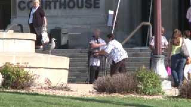 Milwaukee Co. Courthouse welcomes first visitors on Monday