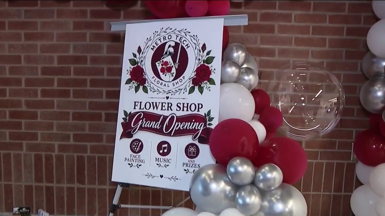 Metro Tech students run real-world flower business