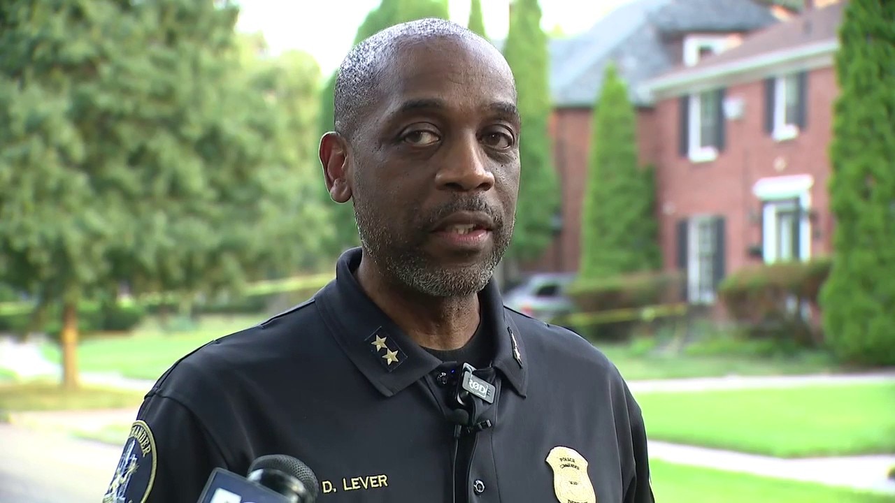 Detroit police give update on 13-year-old boy who shot father