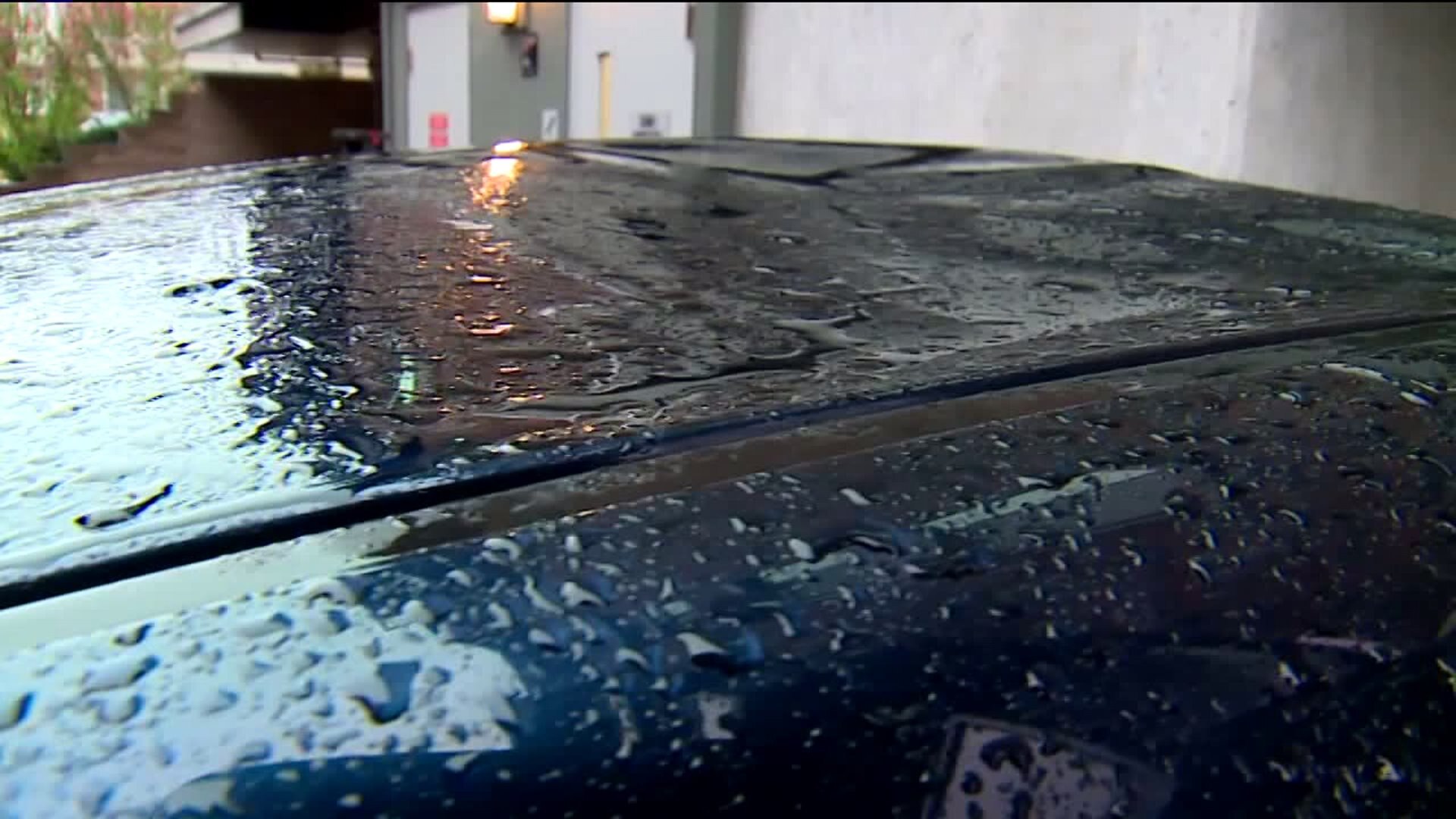 Car breaks toddler`s fall from apartment