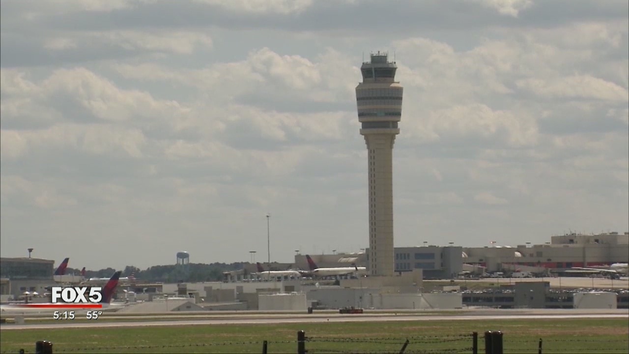 Atlanta mayor speaks out on 'Airport Bill'