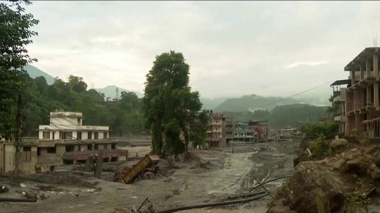 Nepal flooding: Death toll rises, thousands are missing
