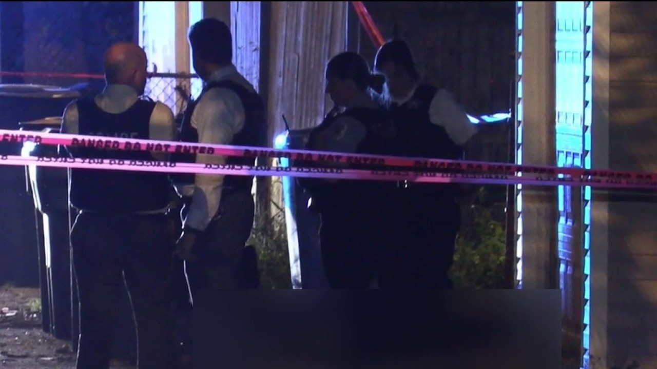 Chicago crime: 4 shot overnight across city, 2 dead, police say