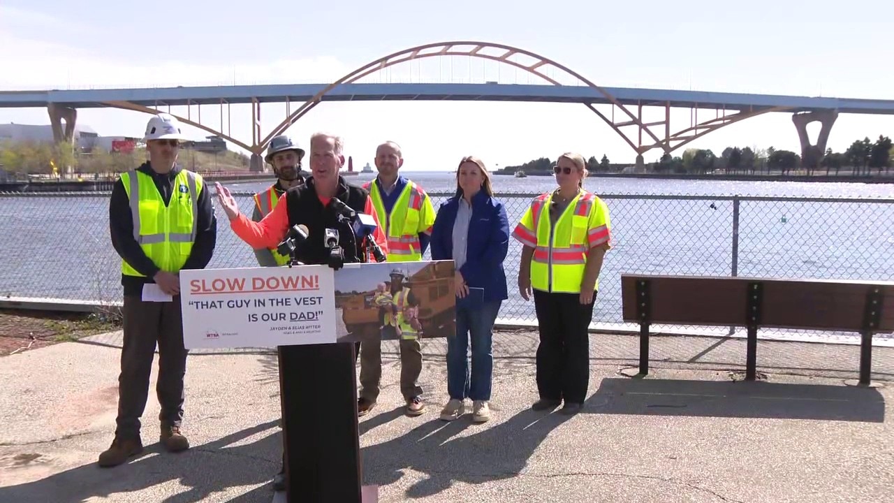 Hoan Bridge to be lit orange for National Work Zone Awareness Week