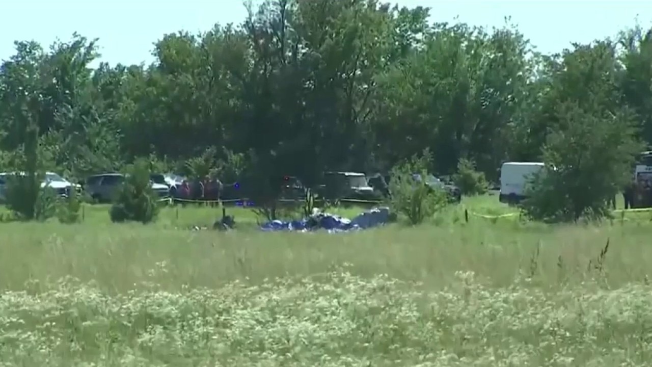 Missouri skydiving plane crash leaves 12 dead