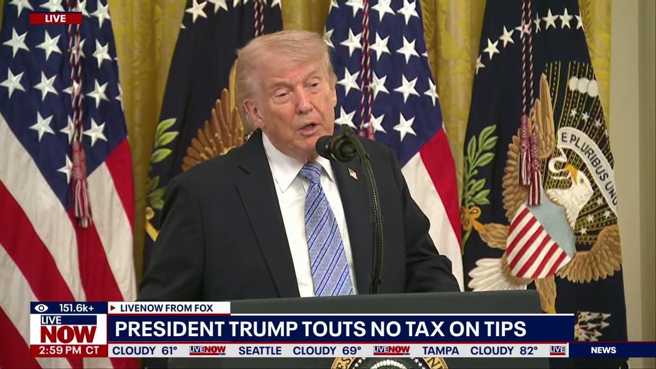 Trump hosts small business summit