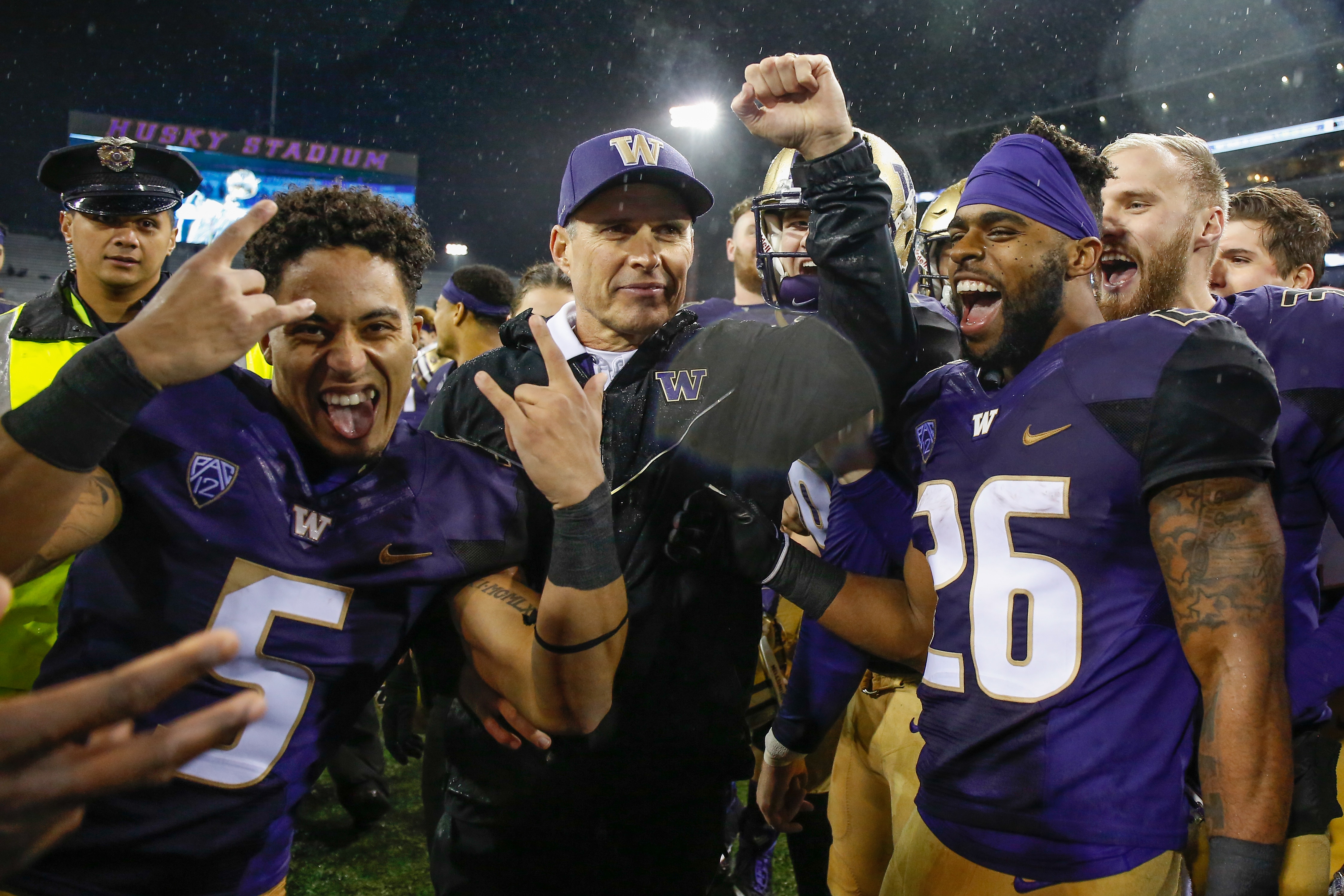 Huskies going to the Fiesta Bowl