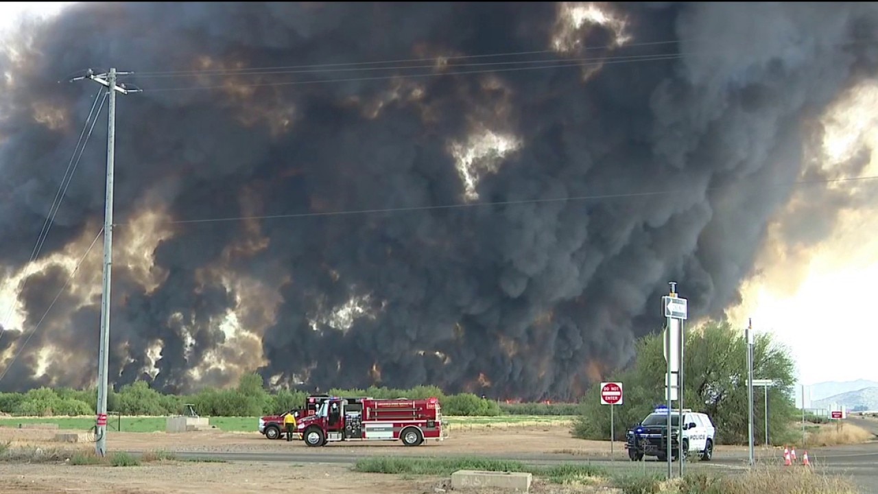 State Route 85 shut down due to Buckeye brush fire