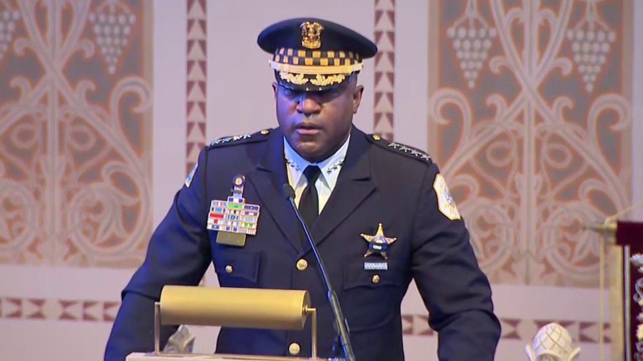 Chicago's top cop Larry Snelling mourns loss of Officer John Bartholomew: 'His legacy will live on'