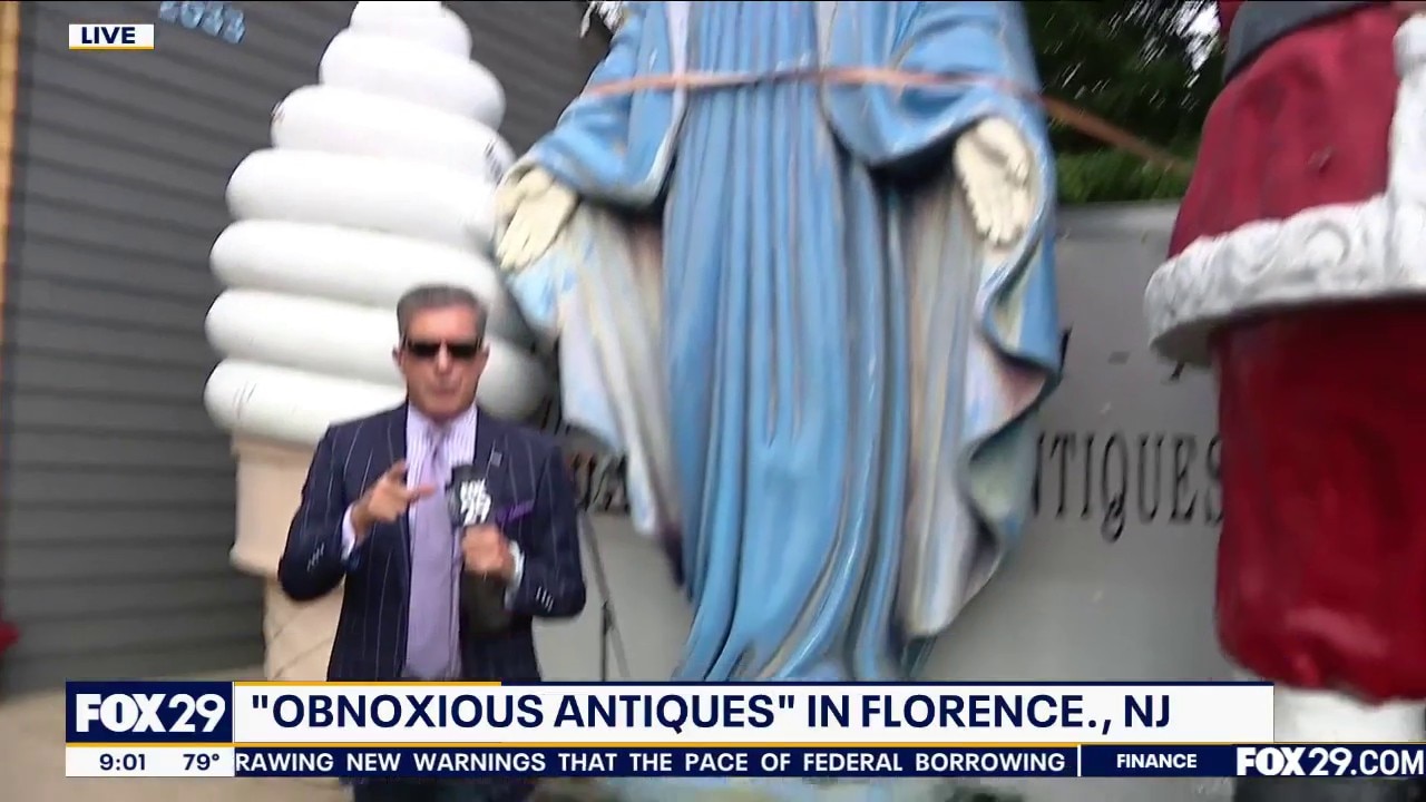 Obnoxious Antiques Sells Boardwalk Treasures