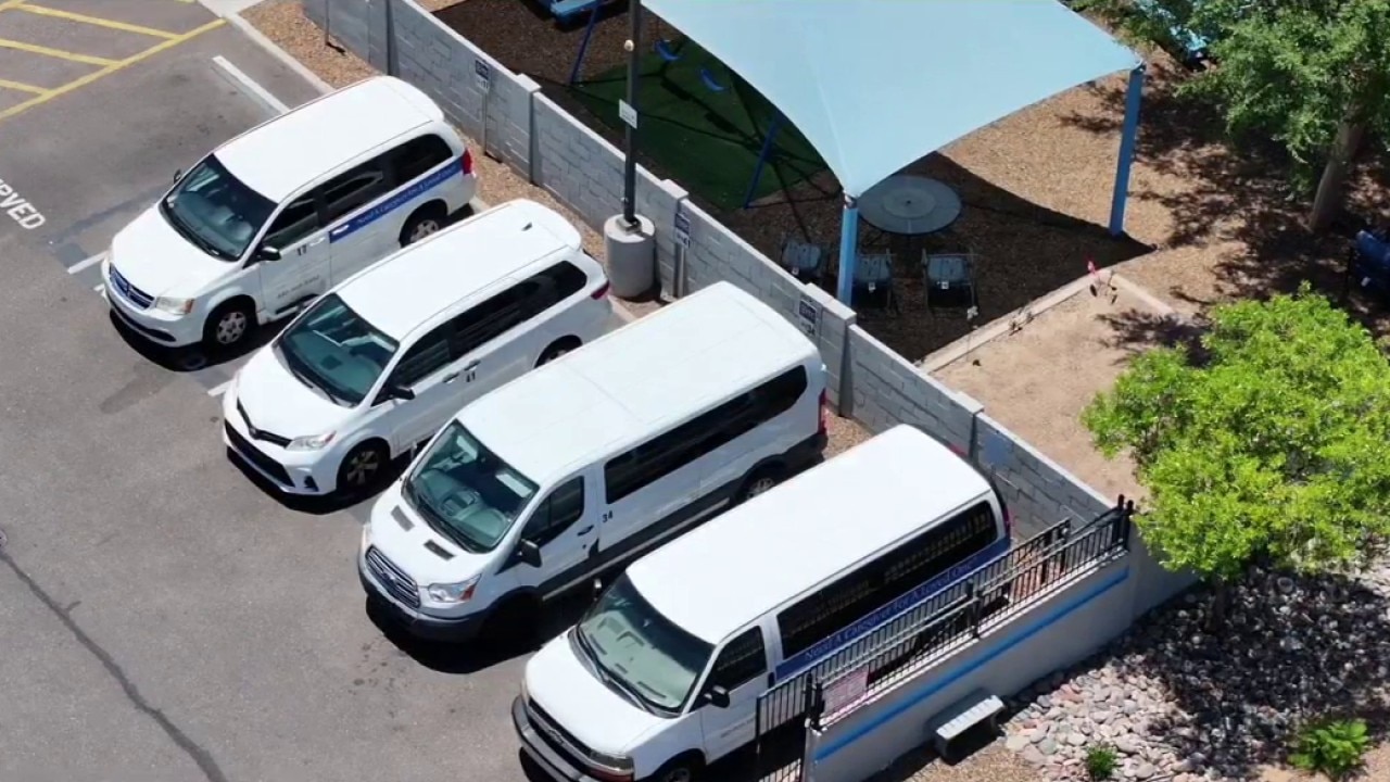 Man dies in van at Mesa care facility