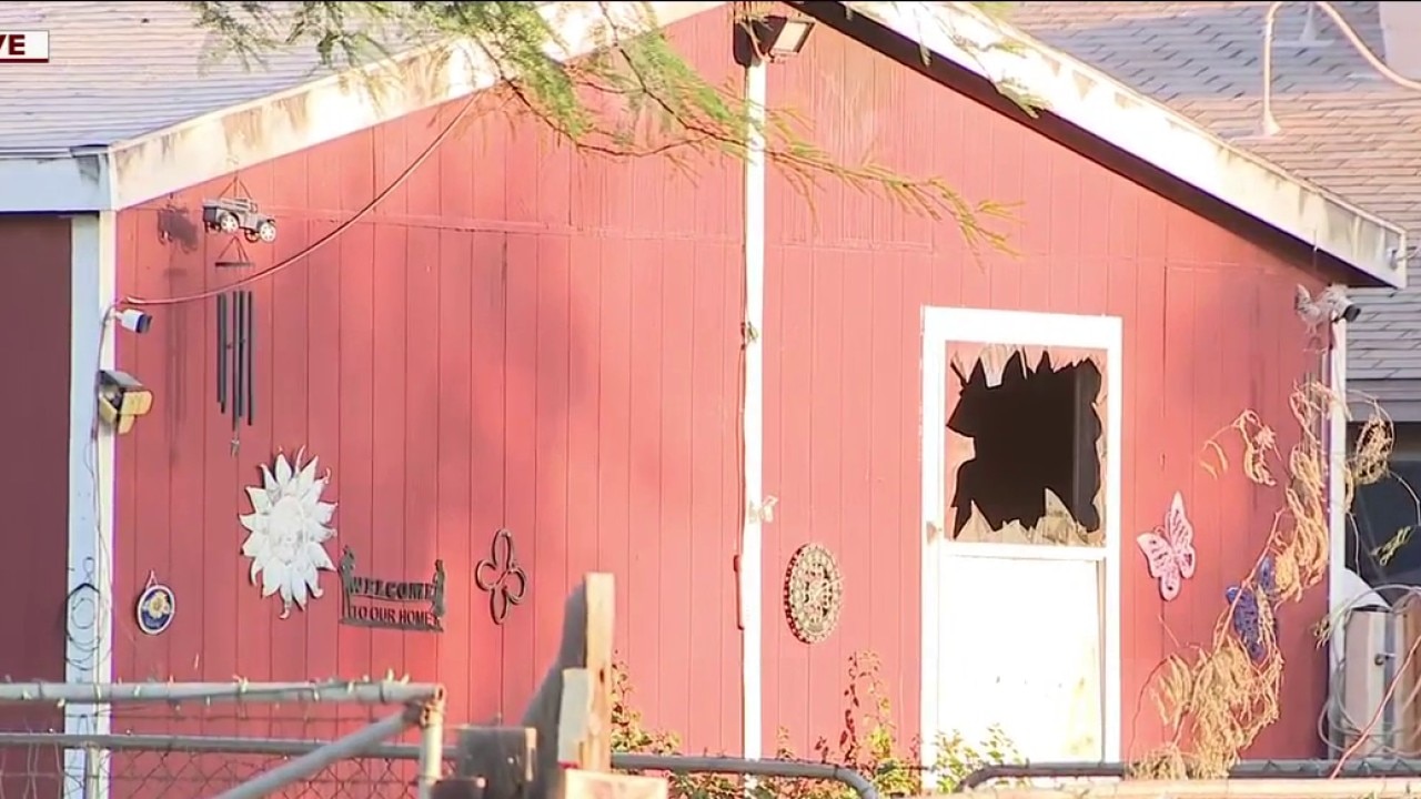 1 dead in Buckeye Valley house fire