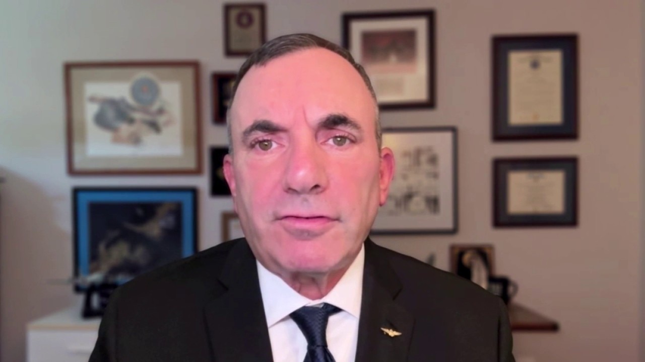 Will the US-Iran War peace deal be effective? Retired U.S. Navy commander weighs in | ChicagoLIVE