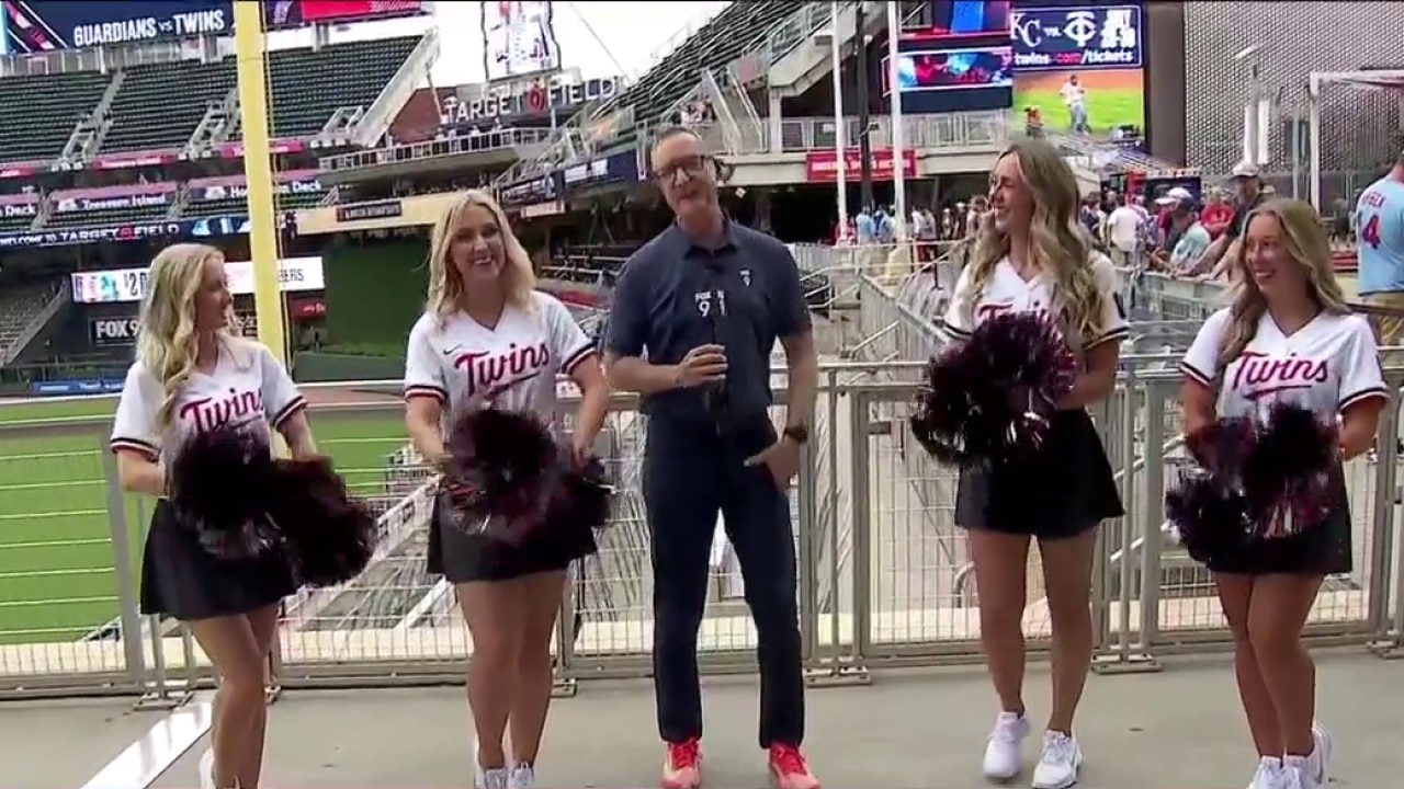 Twins Wednesday: Ian Leonard hangs out with Rally Dancers