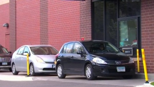 Minneapolis may ban drive-thru windows