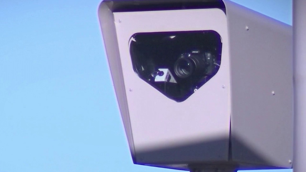 Bipartisan push to limit surveillance cameras